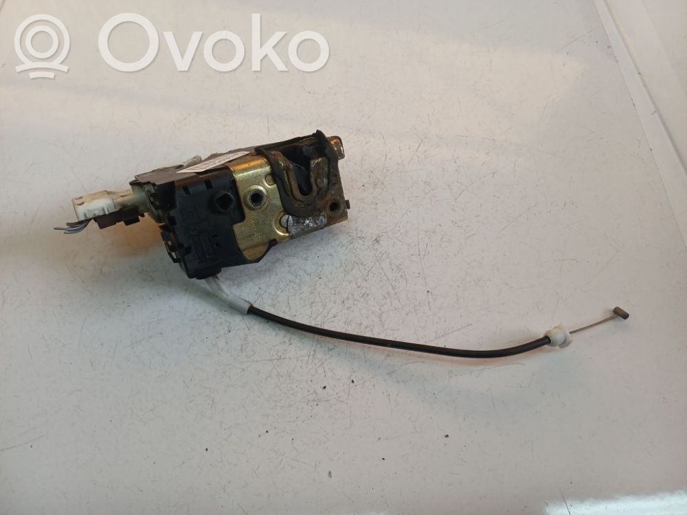Peugeot 407 Încuietoare ușă față 