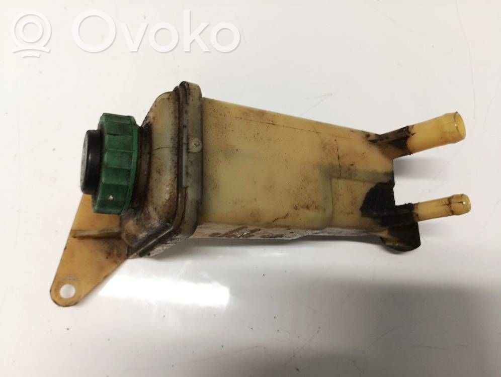 Ohjaustehostimen nestesäiliö   8D0422373C,8D0422373C