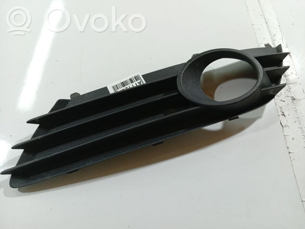 Opel Astra H Grilă inferioară bară față 