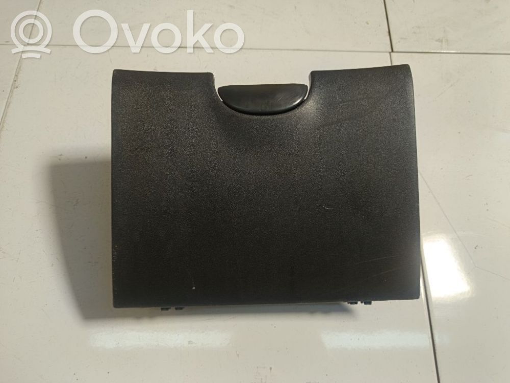 Toyota Yaris Daiktadėžė 