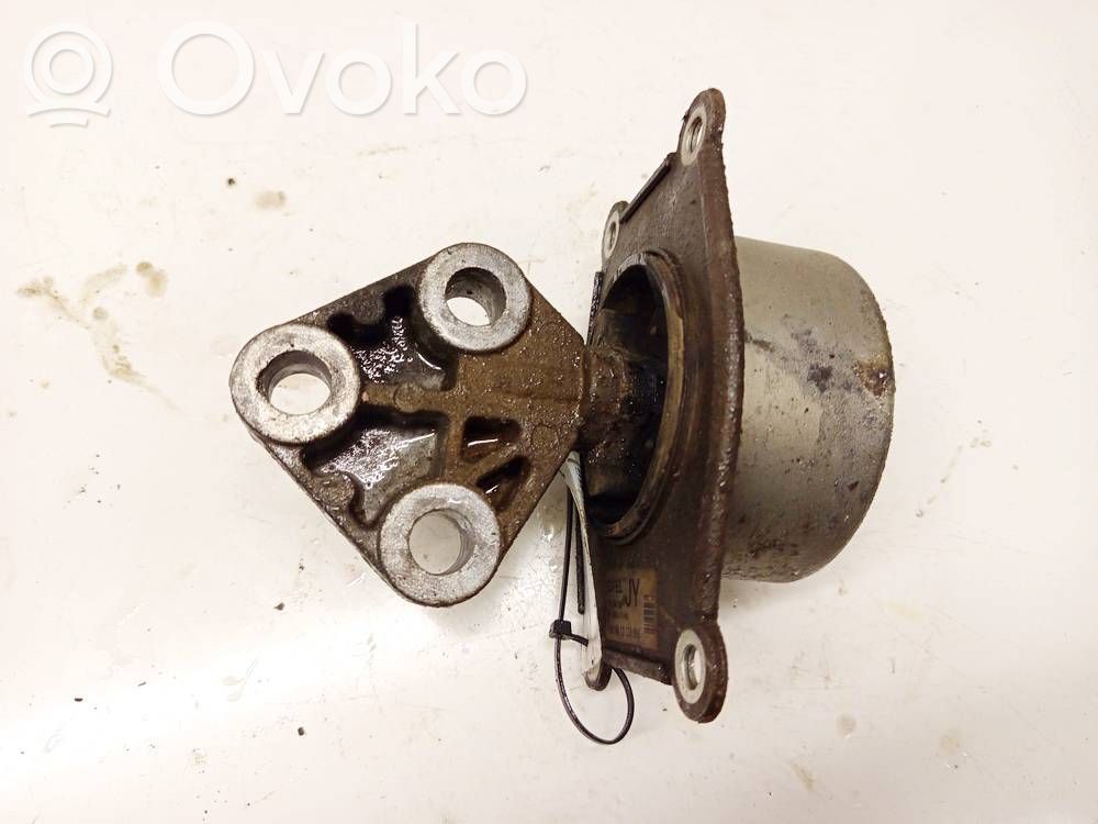 Opel Astra H Engine mount bracket 