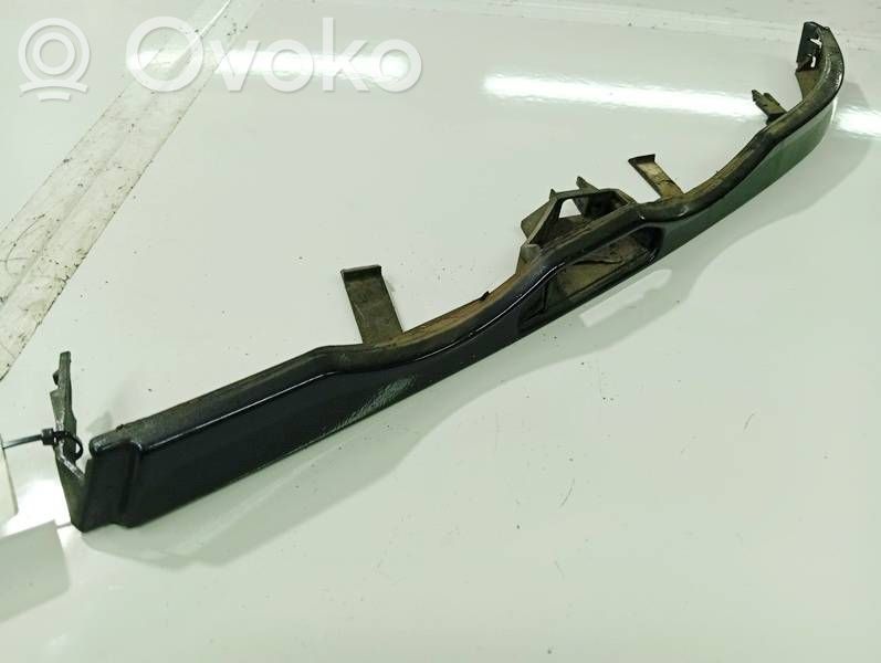 BMW 3 E46 Rivestimento sotto il faro/fanale 