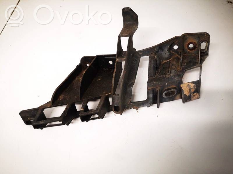 Renault Modus Front bumper mounting bracket 