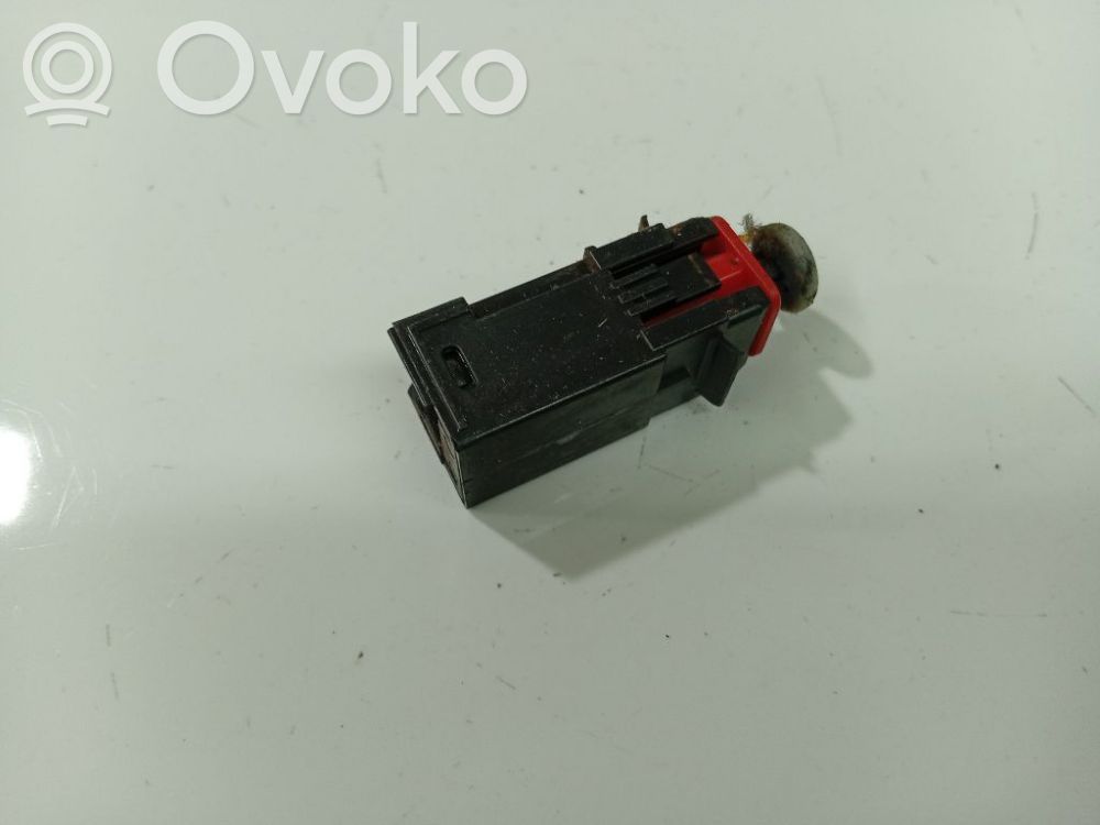 Interruptor sensor del pedal de freno   C910,869619858,C910