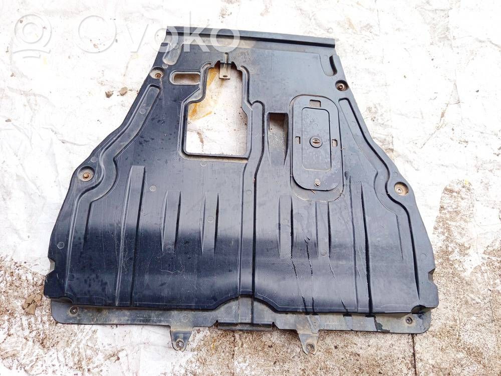 Mazda CX-7 Engine splash shield/under tray 