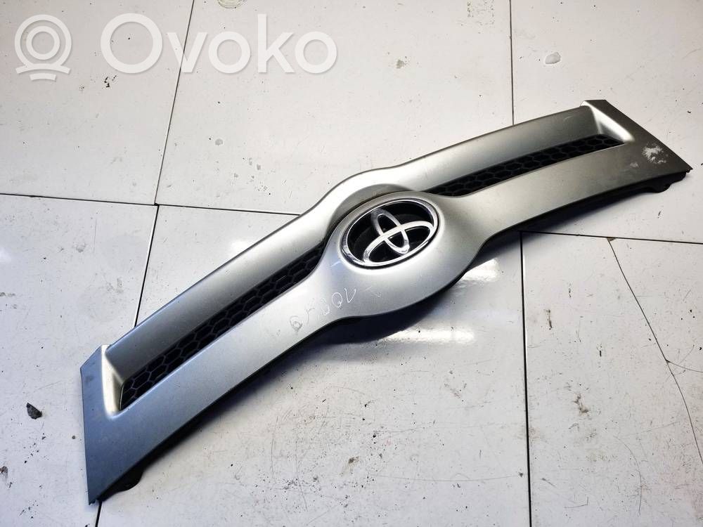 Toyota Corolla Verso AR10 Griglia anteriore