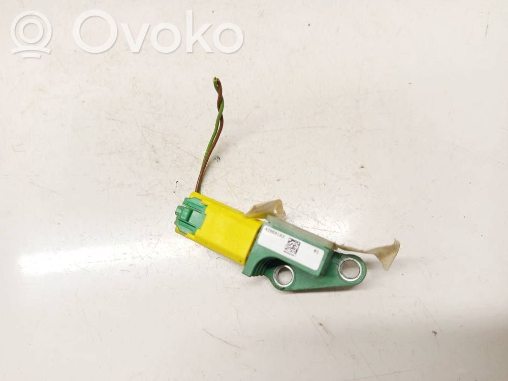 Volkswagen PASSAT B6 Sensore d’urto/d'impatto apertura airbag