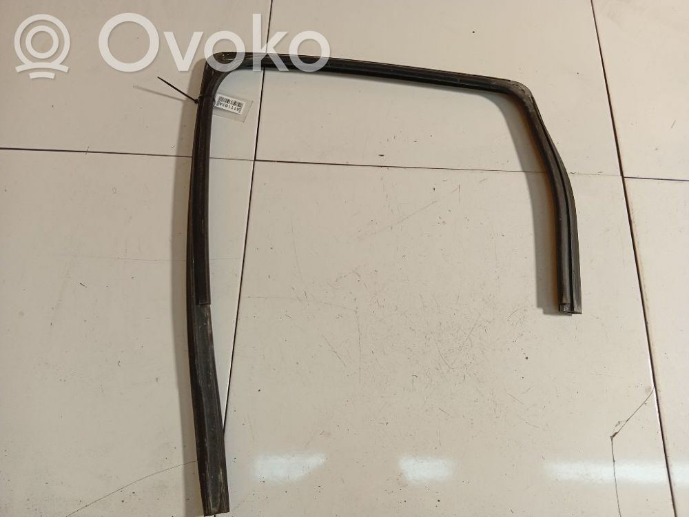 Mitsubishi Colt Cheder cauciuc ușă spate
