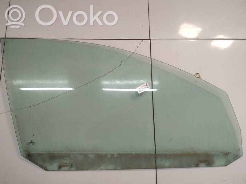 Volkswagen Golf V Vetro del finestrino della portiera anteriore - quattro porte