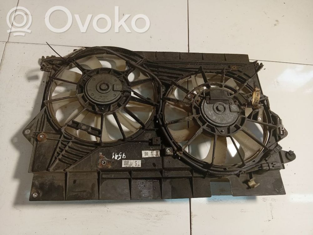 Toyota Avensis T270 Suport ventilator radiator
