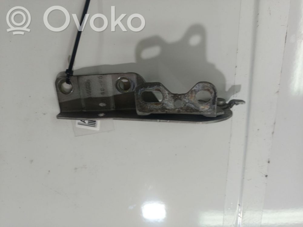 Mitsubishi Colt Konepellin saranat 