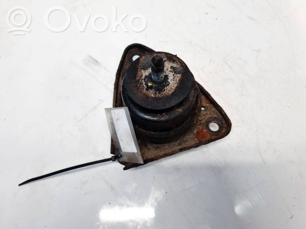 Soporte de montaje del motor