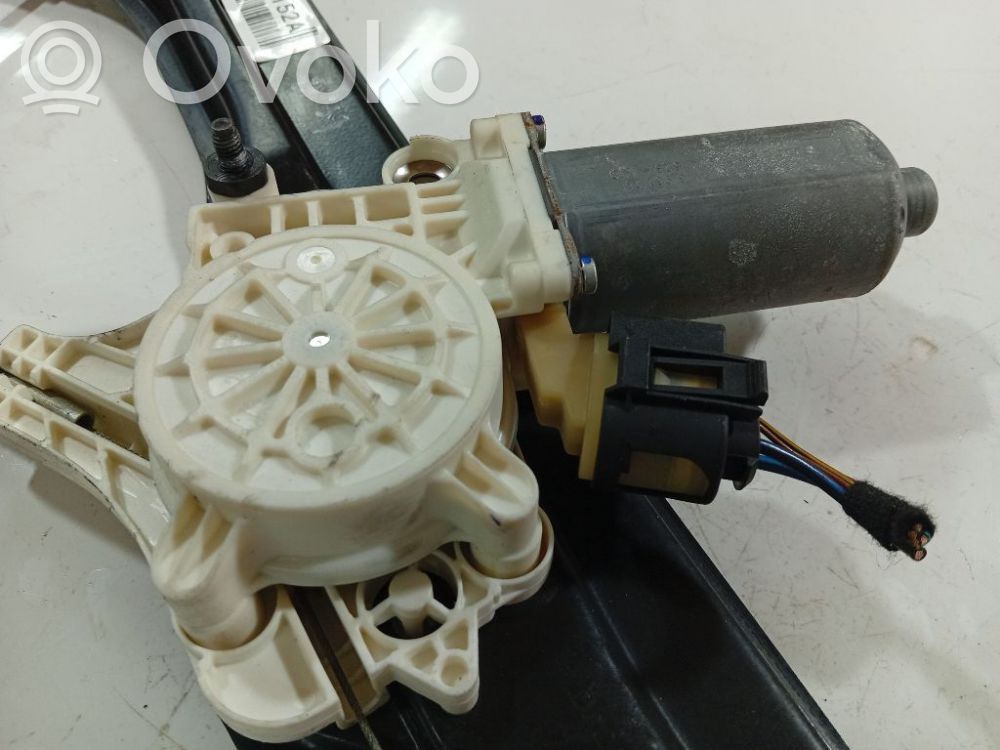 Motor macara geam ușă spate   6967261,6967261,6967261