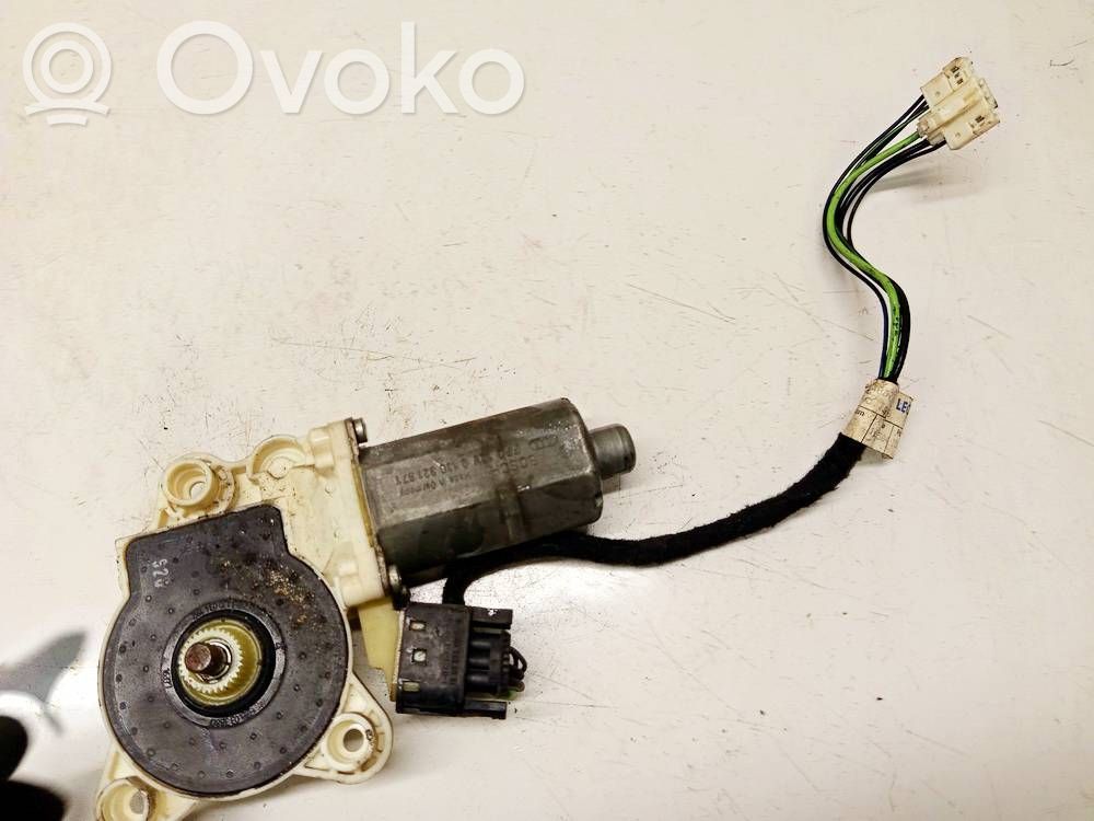 Mercedes-Benz E W211 Motor macara geam ușă față 