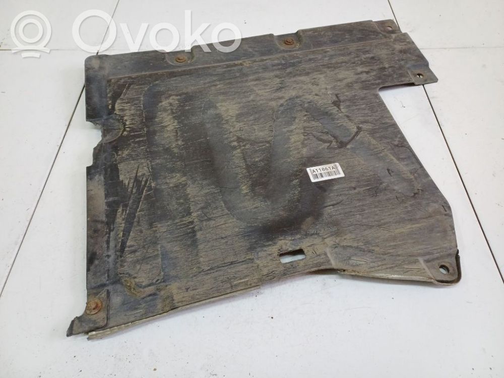 Placa protectora/protector antisalpicaduras motor   51757163562,51757163562,74850610