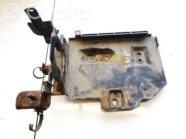 KIA Cerato Podstawa / Obudowa akumulatora 