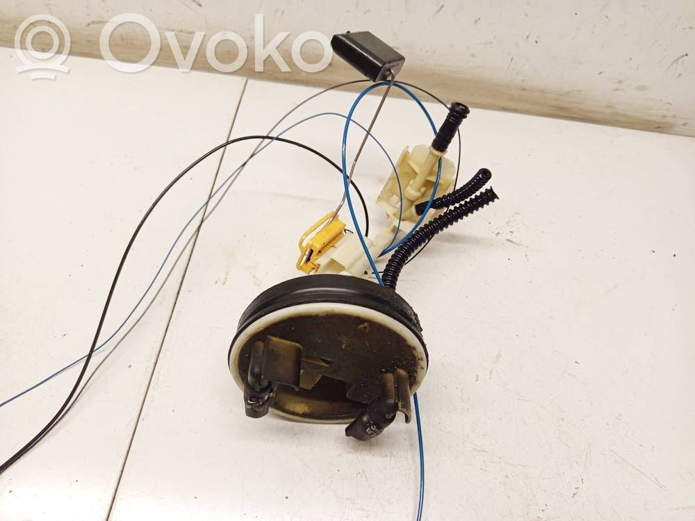 Mercedes-Benz E W211 Sensore di livello del carburante