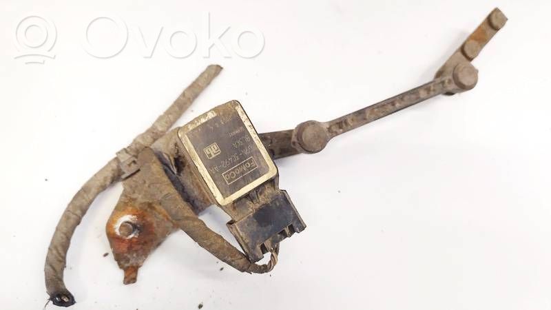 Ford Mondeo MK IV Capteur de hauteur de suspension avant