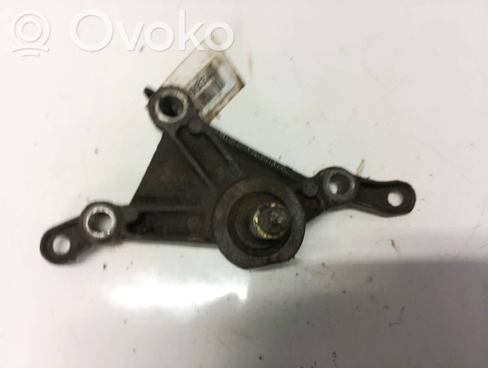 Engine mounting bracket   072522,072522