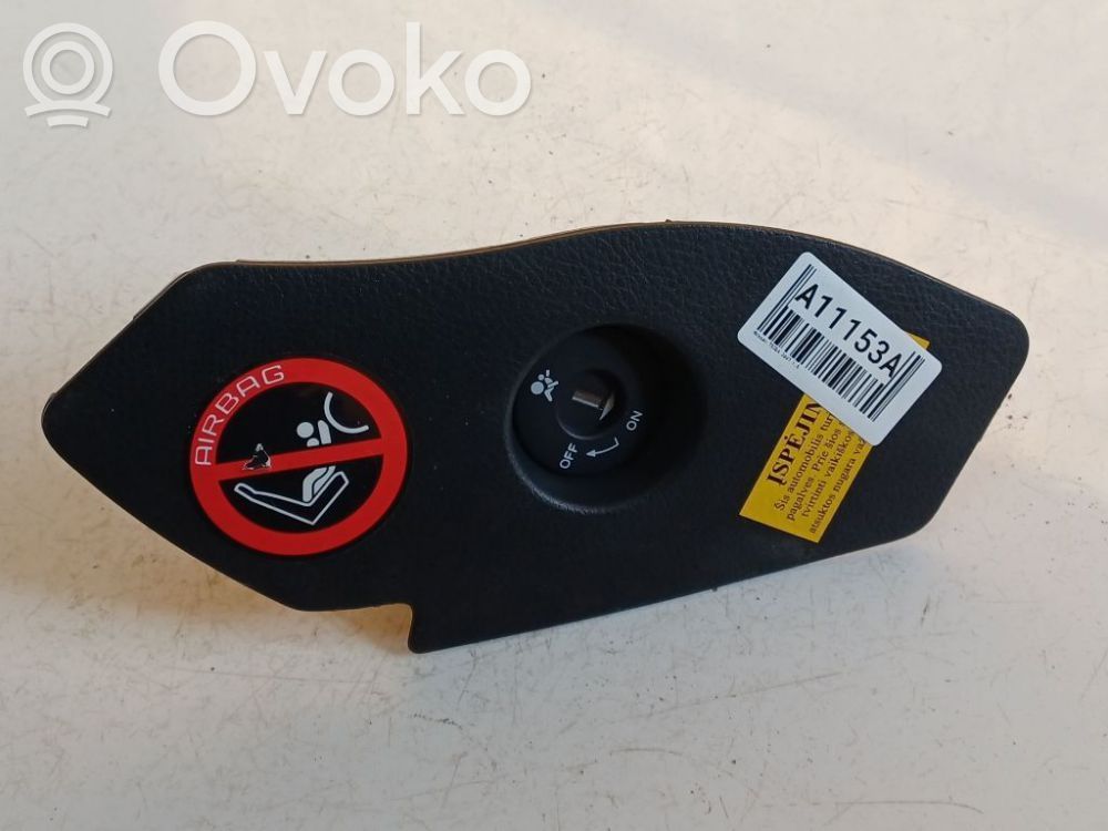 Nissan Tiida C11 Altra parte interiore 