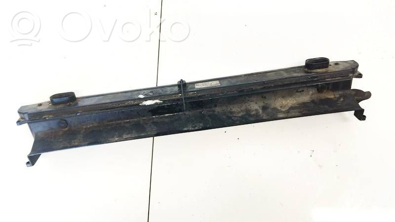 BMW 5 E60 E61 Fixation de radiateur 