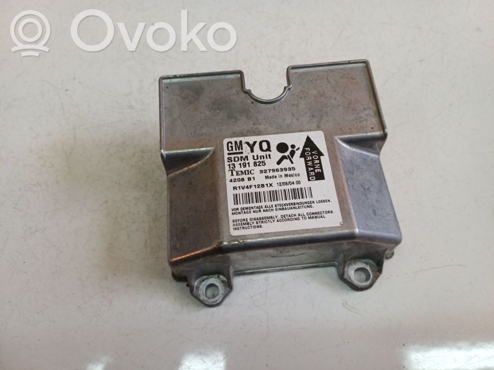 Unitate/modul de comandă airbaguri   13191825,13191825,327963935,4208B1,R1V4F12B1X