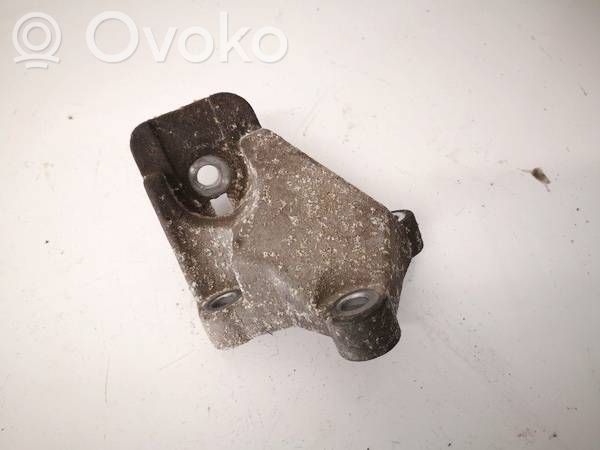 Volvo S60 Engine mounting bracket 