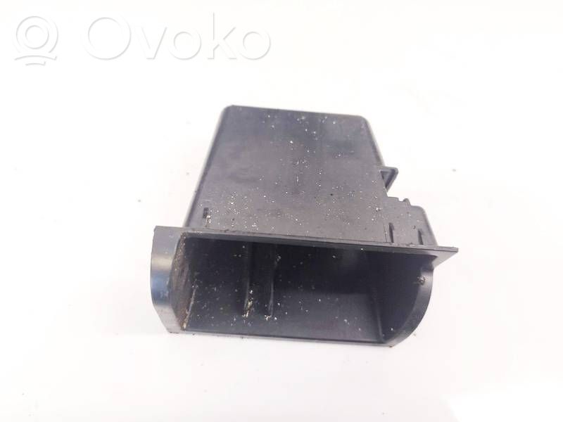 Opel Insignia A Aschenbecher 