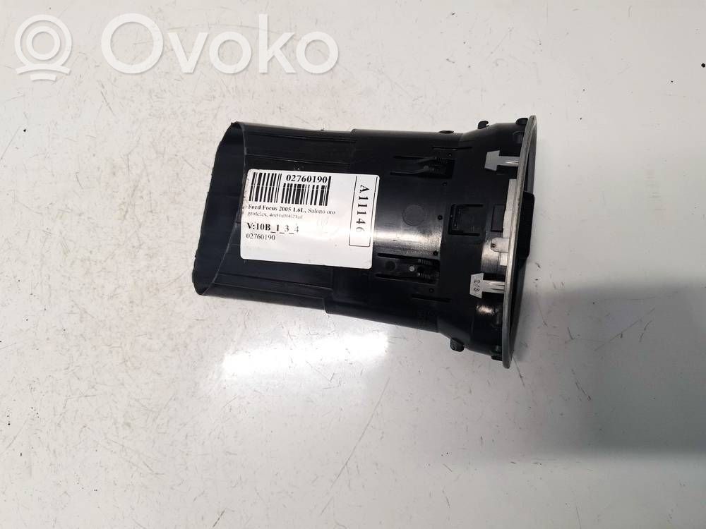 Grilă ventilație centrală   4M51A014L21AD,4M51A014L21BC,4M51A014L21AD,4M51A014L21BC