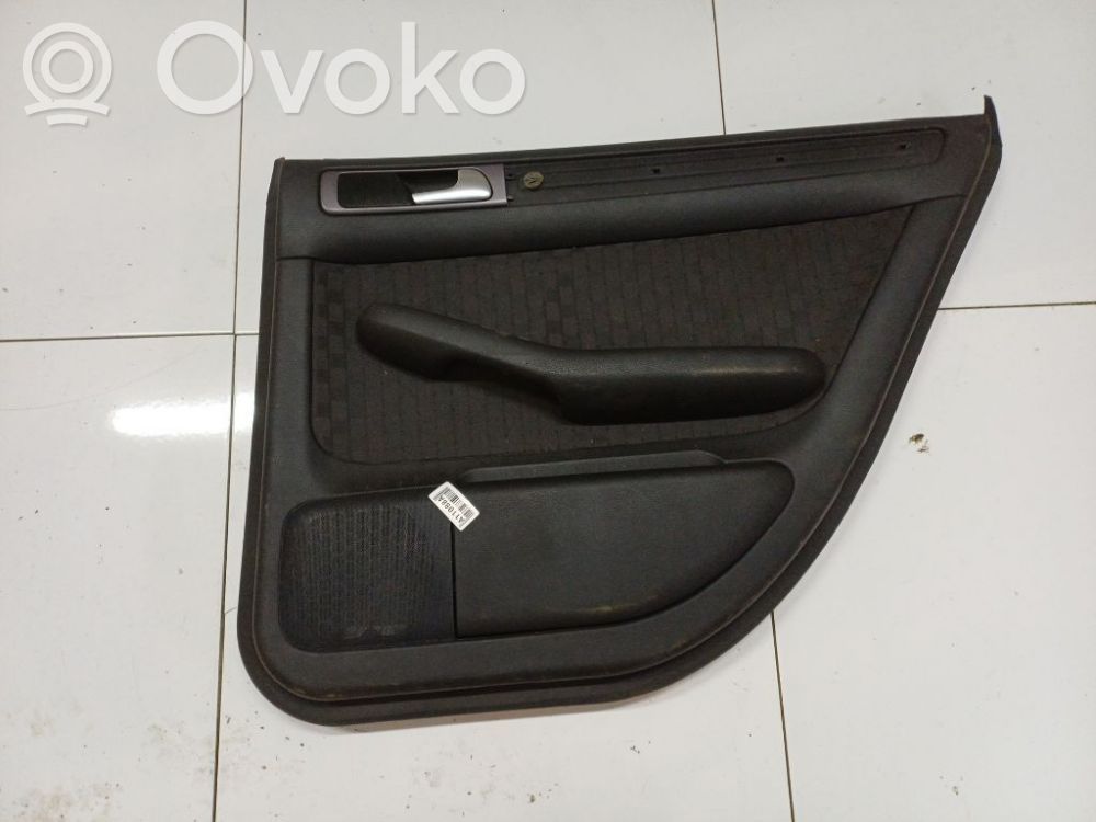 Audi A6 S6 C5 4B Boczki / Poszycie drzwi tylnych 