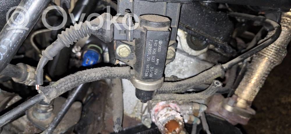 Volkswagen PASSAT B5 Solenoid supapă turbosuflantă 