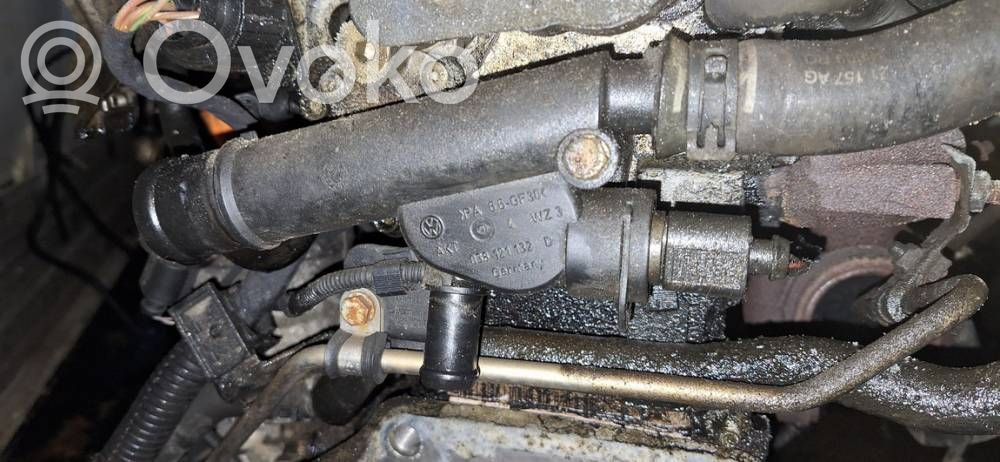 Volkswagen PASSAT B6 Conductă/furtun lichid de răcire motor 