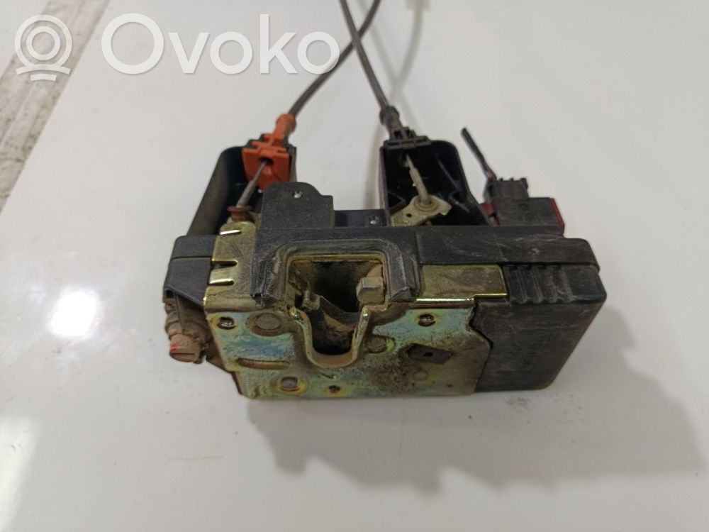Opel Zafira A Takaoven lukko