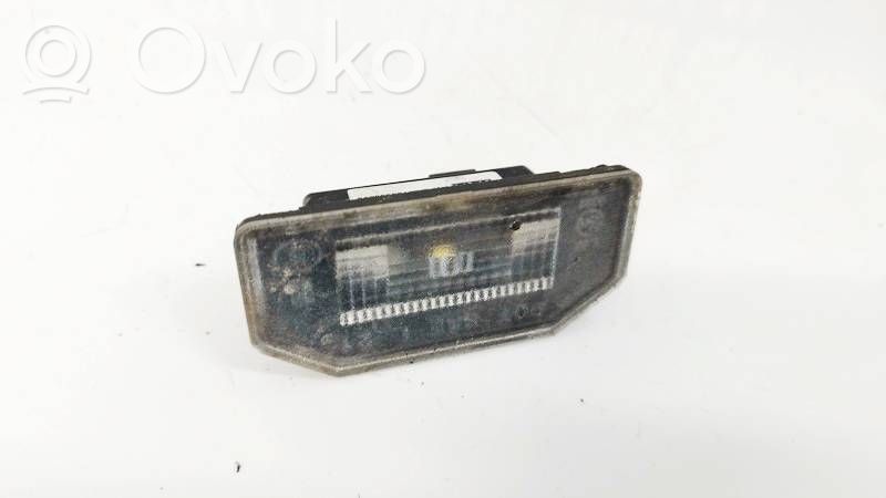 Tesla Model 3 Lampă număr 