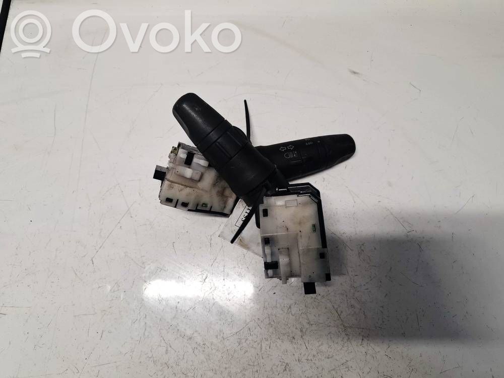 Nissan Tiida C11 Manetka / Przełącznik kierunkowskazów wycieraczek 