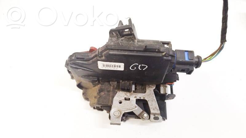 Skoda Praktik (5J8) Serratura portiera posteriore