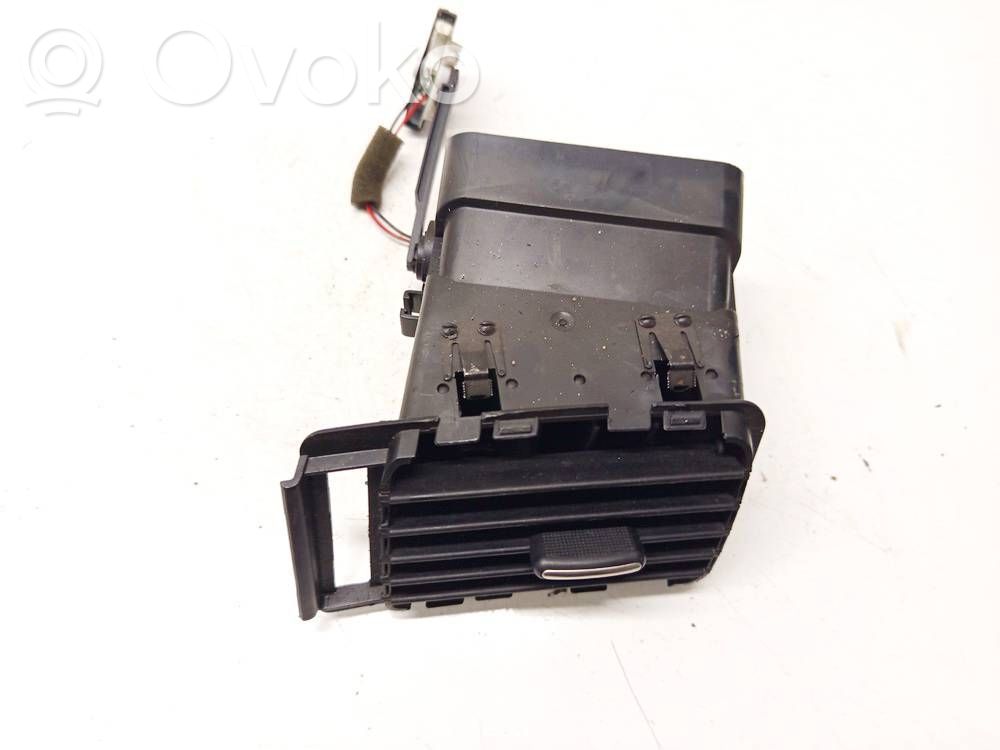 Grilă ventilație centrală   4B1820901,4B1820901