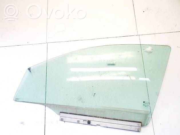 Opel Astra H Vitre de fenêtre porte avant (4 portes)