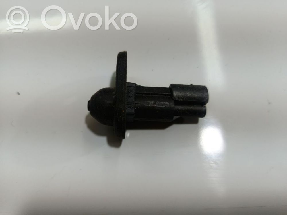 Sensor de la puerta delantera   GM6668,09153612,GM6668
