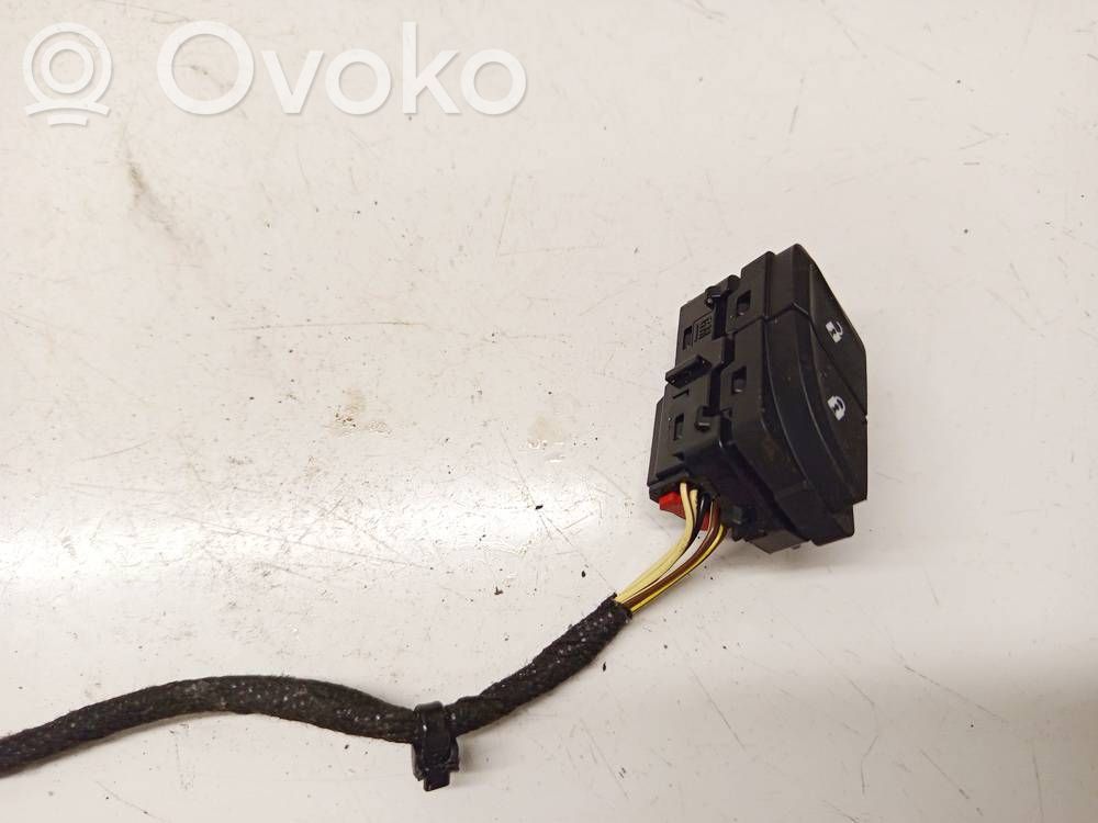 Opel Insignia B Buton comutator închidere centralizată 