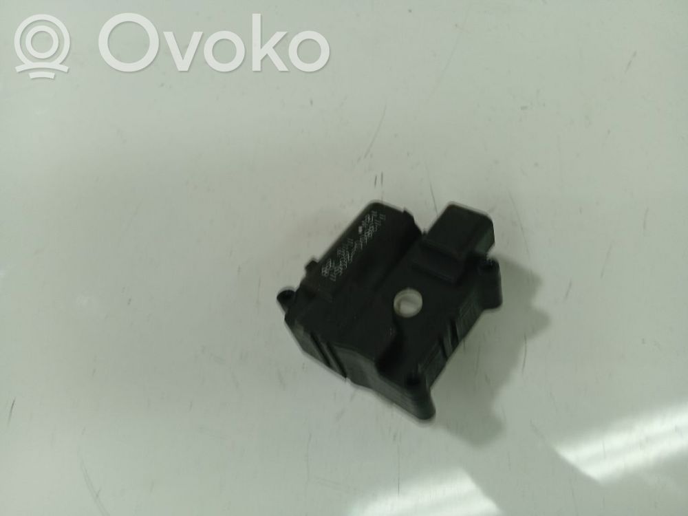 Toyota Corolla Verso AR10 Motor/actuator clapetă aer 