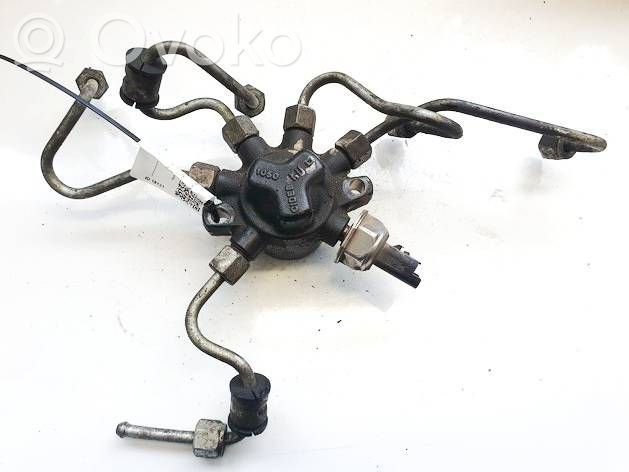 Ford Mondeo MK IV Polttoainepääputki 