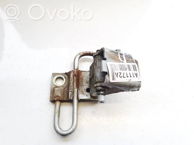 Etuoven yläsarana   8E0831412,8E0831412