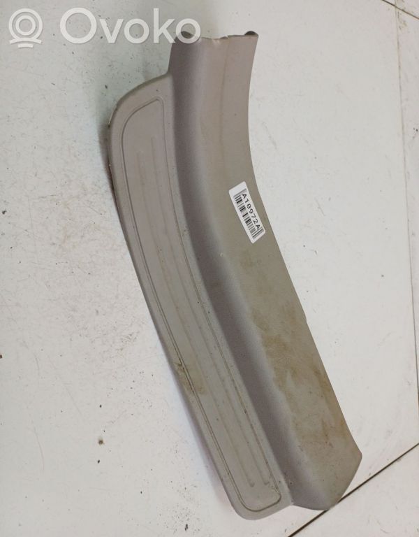 Saturn Vue Copertura del rivestimento del sottoporta posteriore 