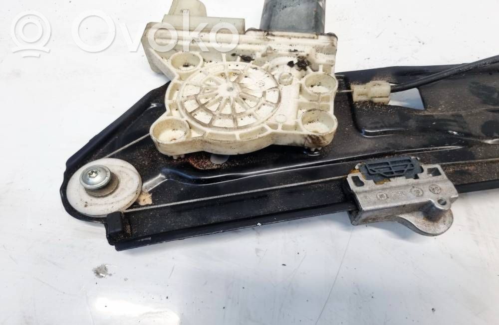Motor macara geam ușă spate   67628382001,67628382001