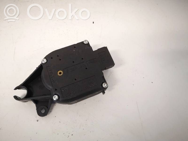 Volkswagen PASSAT B5.5 Motor/actuator clapetă aer 