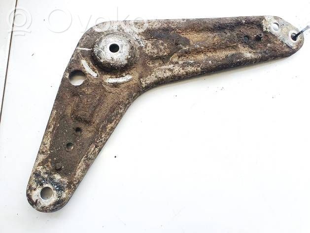 Engine mounting bracket   97702,97702