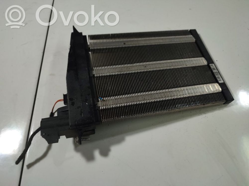 Volkswagen PASSAT B6 Grzałka nagrzewnicy 