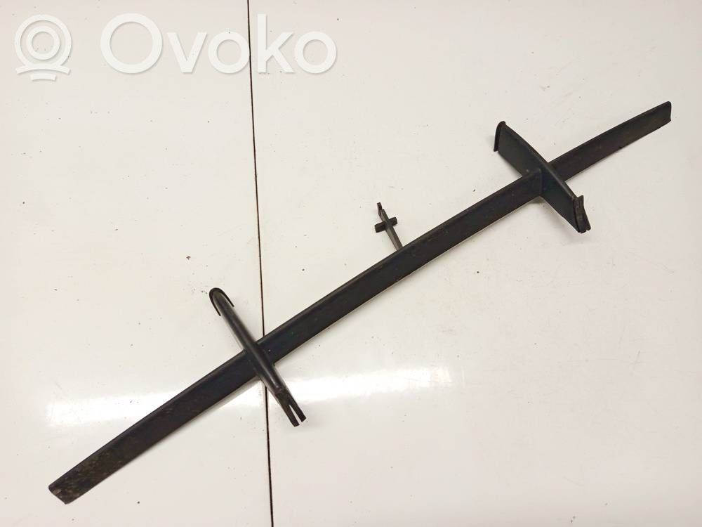 Volvo S60 Apakšējais režģis (trīsdaļīgs) 