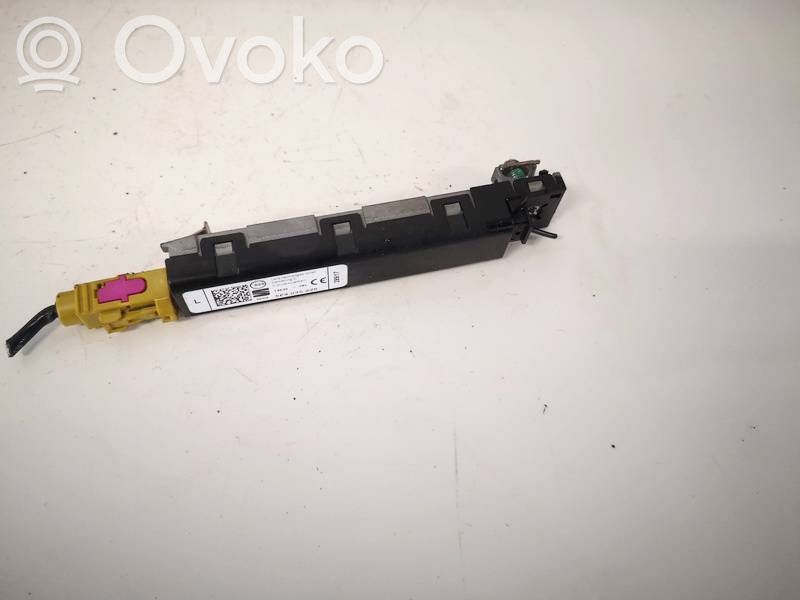 Seat Leon (5F) Antenna control unit 